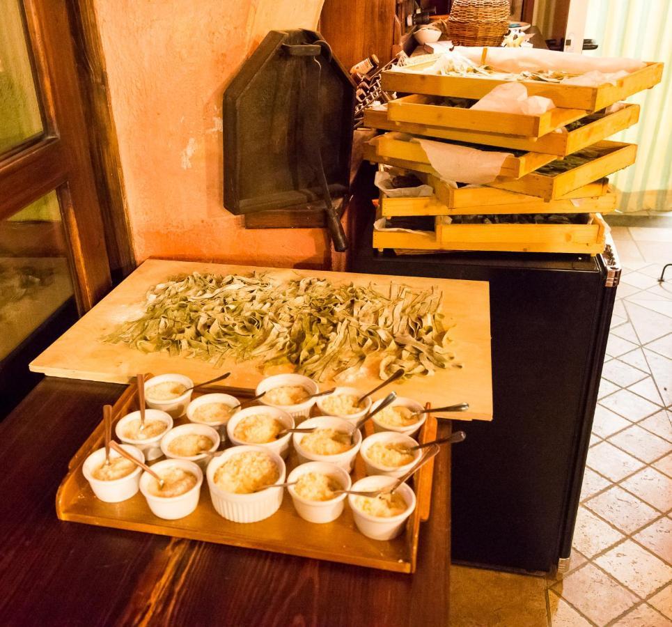 Albergo Locanda Mistral Аччельо Экстерьер фото